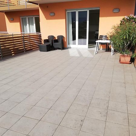 Appartamento La Terrazza Ρίβα ντελ Γκάρντα Εξωτερικό φωτογραφία